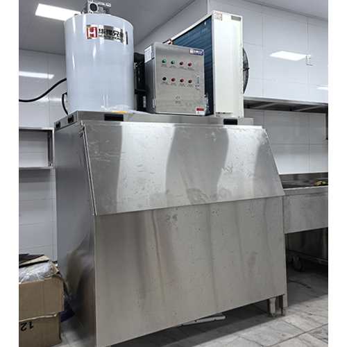 日产量1吨片冰机交付重庆卤味加工厂